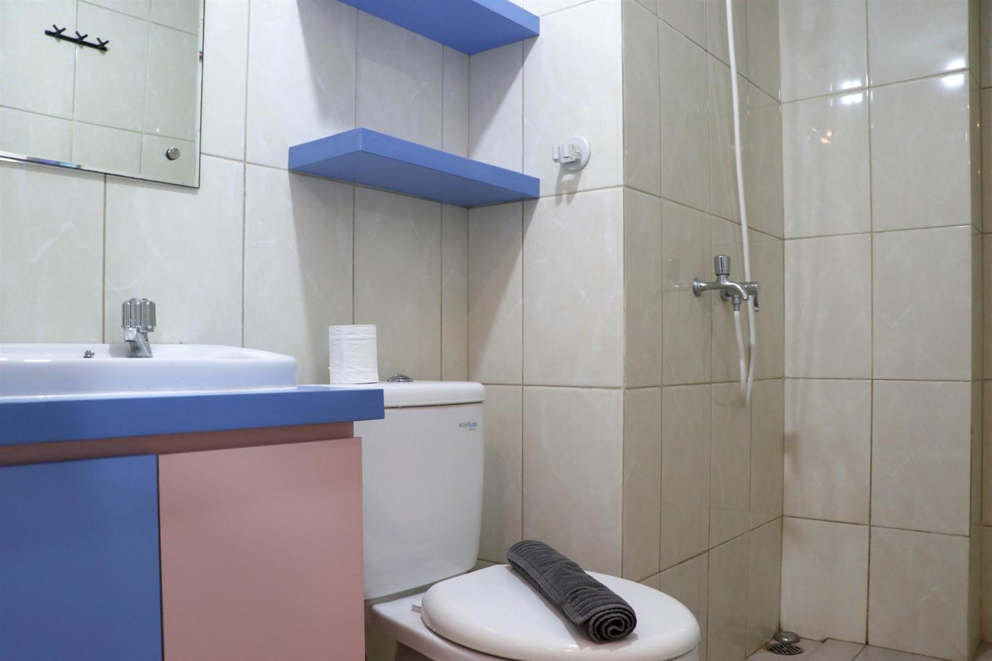 Apartemen Comfort And Cozy 2br At Springlake Summarecon By Travelio *