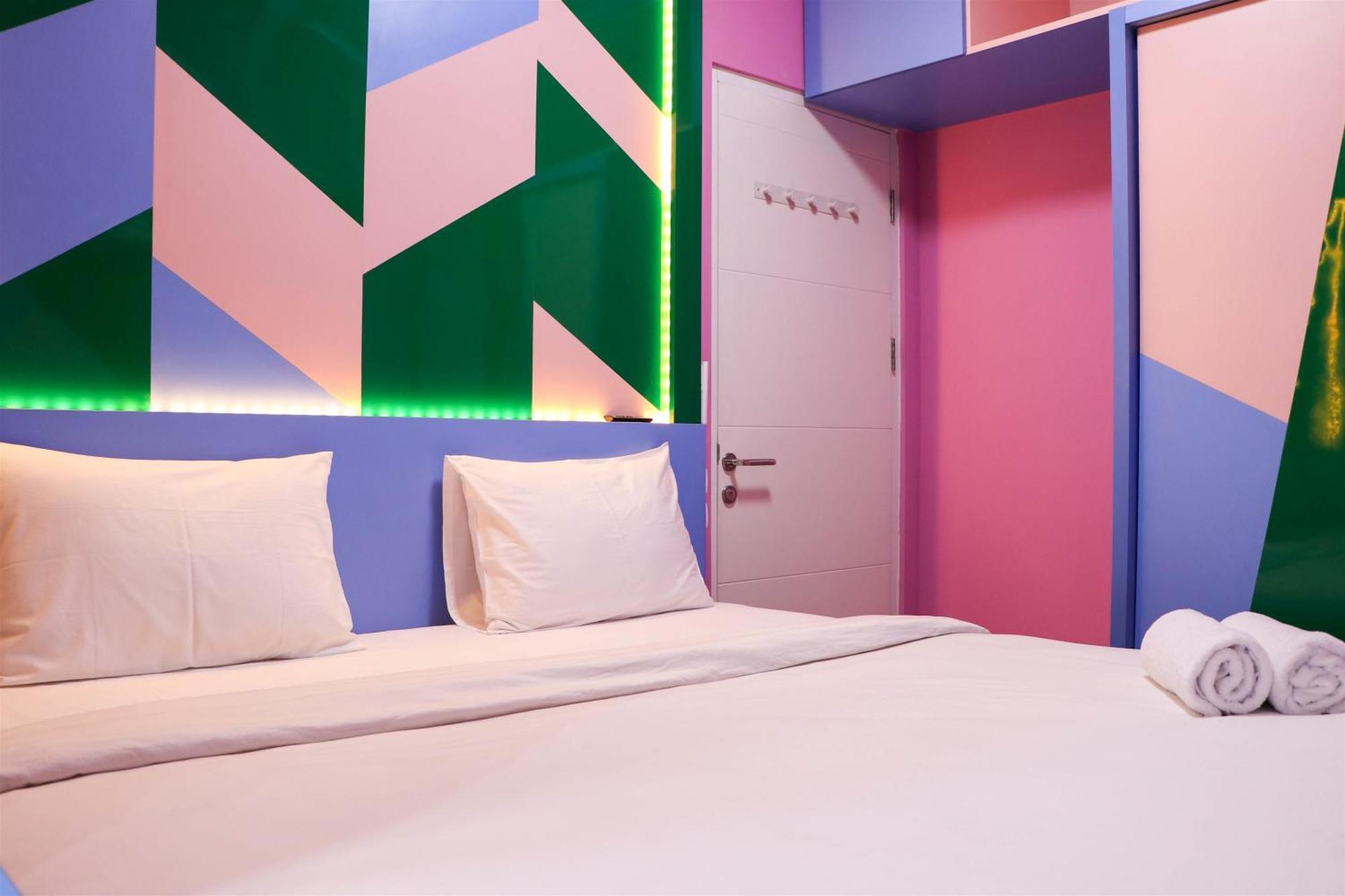 Comfort And Cozy 2br At Springlake Summarecon By Travelio Apartemen *